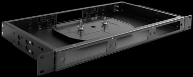 Фотография товара 'IEK IND-FOBX24-1U-24LCUD09 Кросс оптический 1U укомпл. 24 LC duplex (OS2) черн.'