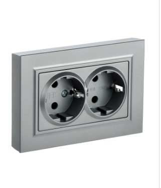 Фотография товара 'IEK BRITE Розетка 2-местная с заземлением с защитными шторками 16А в сборе РСш12-3-БрА алюминий BR-R24-16-K47-F'