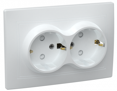 Фотография товара 'IEK Розетка 2-местная РСш12-3-КБ с заземляющим контактом с защитной шторкой 16А КВАРТА, ERK21-K01-16-DM'