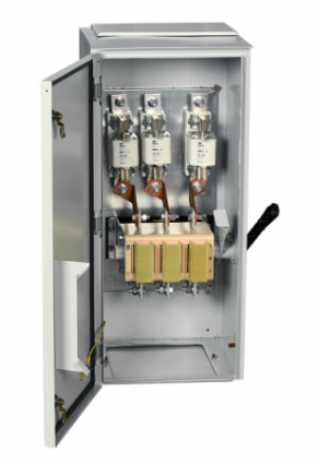 Фотография товара 'IEK Ящик с рубильником и предохранителями ЯРП-630А (на два направления) У1 IP54 YARP-630-2-54'