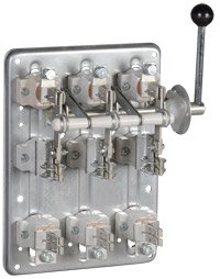 Фотография товара 'IEK Разъединитель РПС-1 100А П RP-1-2-100'