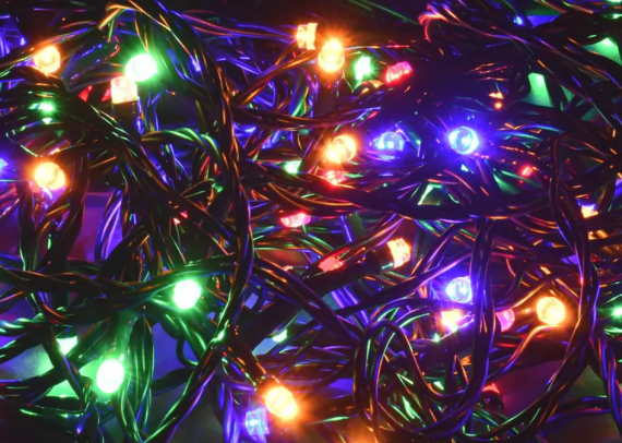 Фотография товара 'IEK LIGHTING Гирлянда нить 5м 50 светодиодов RGB IP20 зеленый шнур 1,5м 230В контроллер 8 сцен LGDB110-3-050-05-G-S-20'