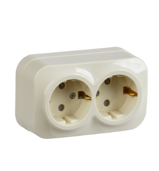 Фотография товара 'IEK Розетка двухместная для открытой установки РСш22-3-ХК с заземлением и защитной шторкой 16А GLORY кремовый ERH24-K33-16'