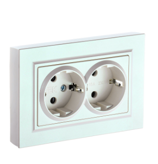 Фотография товара 'IEK BRITE Розетка 2-местная с заземлением с защитными шторками 16А в сборе РСш12-3-БрЖ жемчуг BR-R24-16-K36-F'