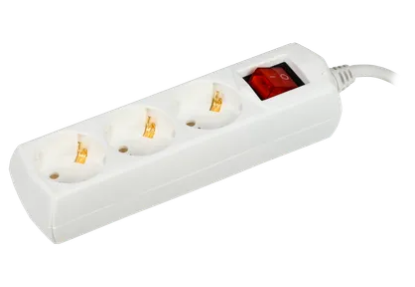 Фотография товара 'IEK Удлинитель У03В 3 места 2P+PE/7м 3х1мм2 10А/250В WYP10-10-03-07-ZK-G'